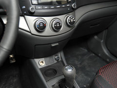2010款 三厢 1.5L 手动 运动版