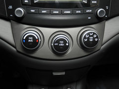2010款 三厢 1.5L 手动 运动版