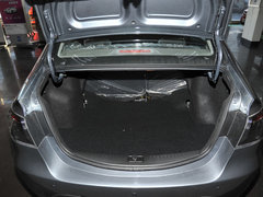 2010款 三厢 1.5L 手动 运动版