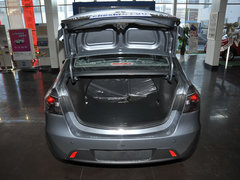 2010款 三厢 1.5L 手动 运动版