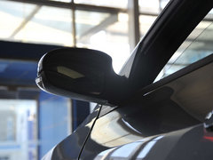 2010款 三厢 1.5L 手动 运动版