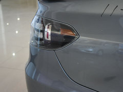 2010款 三厢 1.5L 手动 运动版
