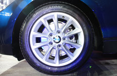 2011款 120i 2.0L 双门轿跑车