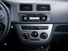 2011款 1.3L 手动 至尊型
