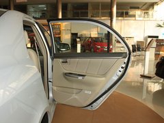 2011款 1.5L 手动 标准型