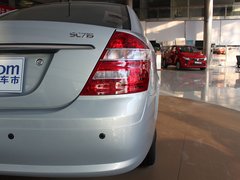 2011款 1.5L 手动 标准型