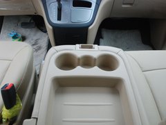 2011款 2.4L 领航版