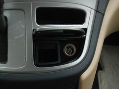2011款 2.4L 领航版
