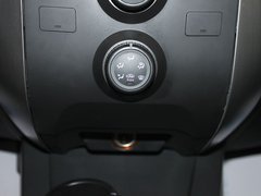 2011款 1.5L 手动 尚酷版