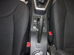 2011款 1.5L 手动 尚酷版
