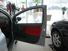 2011款 1.0 手动 舒适型