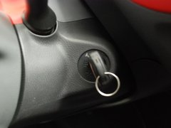2011款 1.0 手动 舒适型