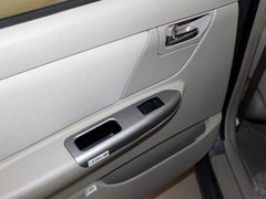 2011款 1.5L 手动 尊贵型