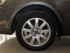 2011款 1.5L 手动 尊贵型