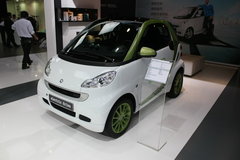 2011款 1.0L AMT 硬顶标准版