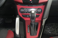 2012款 两厢 2.0L DCT 豪华运动型