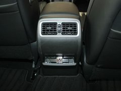 2011款 2.5L 尊雅版