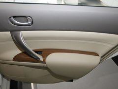 2011款 2.5L 尊雅版