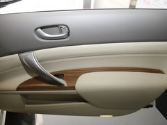2011款 2.5L 尊雅版