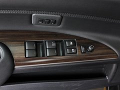 2011款 3.5L 尊领版