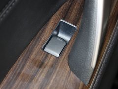 2011款 3.5L 尊领版