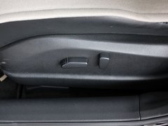 2011款 3.5L 尊领版