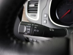 2011款 3.5L 尊领版