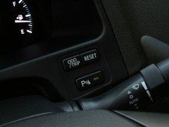 2010款 2.5L AT V6 Royal真皮导航版