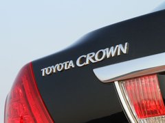 2010款 2.5L AT V6 Royal真皮导航版