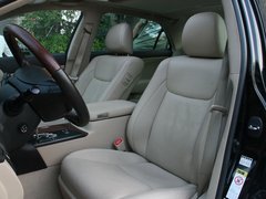 2010款 2.5L AT V6 Royal真皮导航版