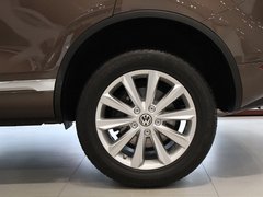 2011款 V6 TSI 豪华型 5座