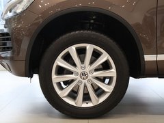2011款 V6 TSI 豪华型 5座