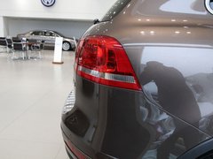 2011款 V6 TSI 豪华型 5座