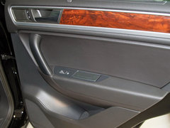 2011款 V6 TSI 豪华型 5座