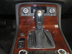 2011款 V6 TSI 豪华型 5座