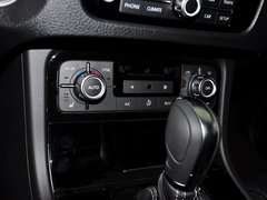 2011款 V6 TSI 豪华型 5座