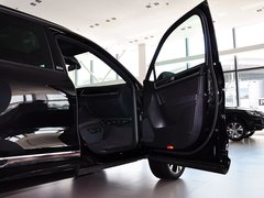 2011款 V6 TSI 豪华型 5座