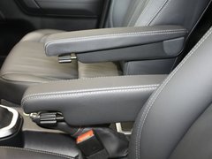 2011款 3.2L i6 HSE汽油款 5座