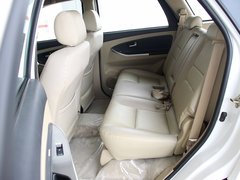 2011款 2.4T 手动 柴油两驱豪华型 5座