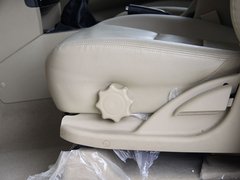 2011款 2.4T 手动 柴油两驱豪华型 5座