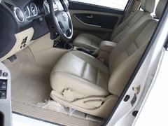 2011款 2.4T 手动 柴油两驱豪华型 5座