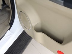 2011款 2.4T 手动 柴油两驱豪华型 5座