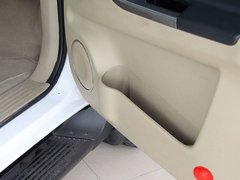 2011款 2.4T 手动 柴油两驱豪华型 5座