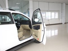 2011款 2.4T 手动 柴油两驱豪华型 5座