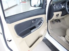 2011款 2.4T 手动 柴油两驱豪华型 5座