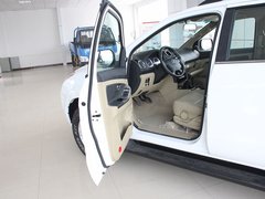 2011款 2.4T 手动 柴油两驱豪华型 5座