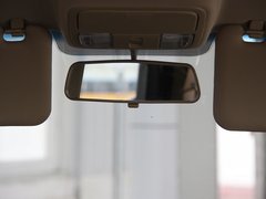 2011款 2.4T 手动 柴油两驱豪华型 5座