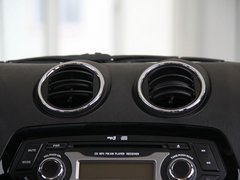 2011款 2.4T 手动 柴油两驱豪华型 5座