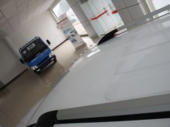 2011款 2.4T 手动 柴油两驱豪华型 5座