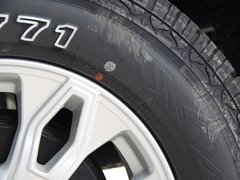 2011款 2.4T 手动 柴油两驱豪华型 5座